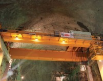gallery/underground crane